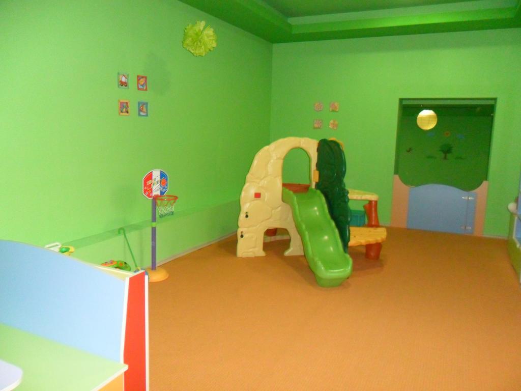 Hotel Bulgaria ペトリチ エクステリア 写真