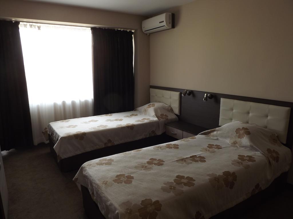 Hotel Bulgaria ペトリチ エクステリア 写真