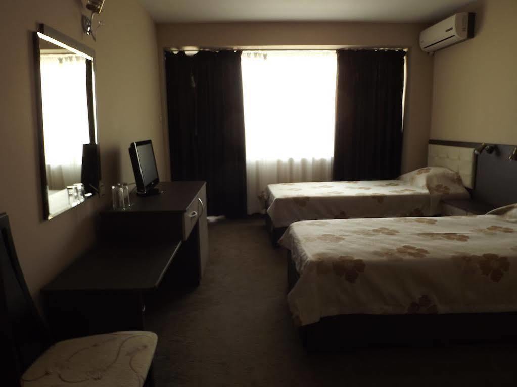 Hotel Bulgaria ペトリチ エクステリア 写真